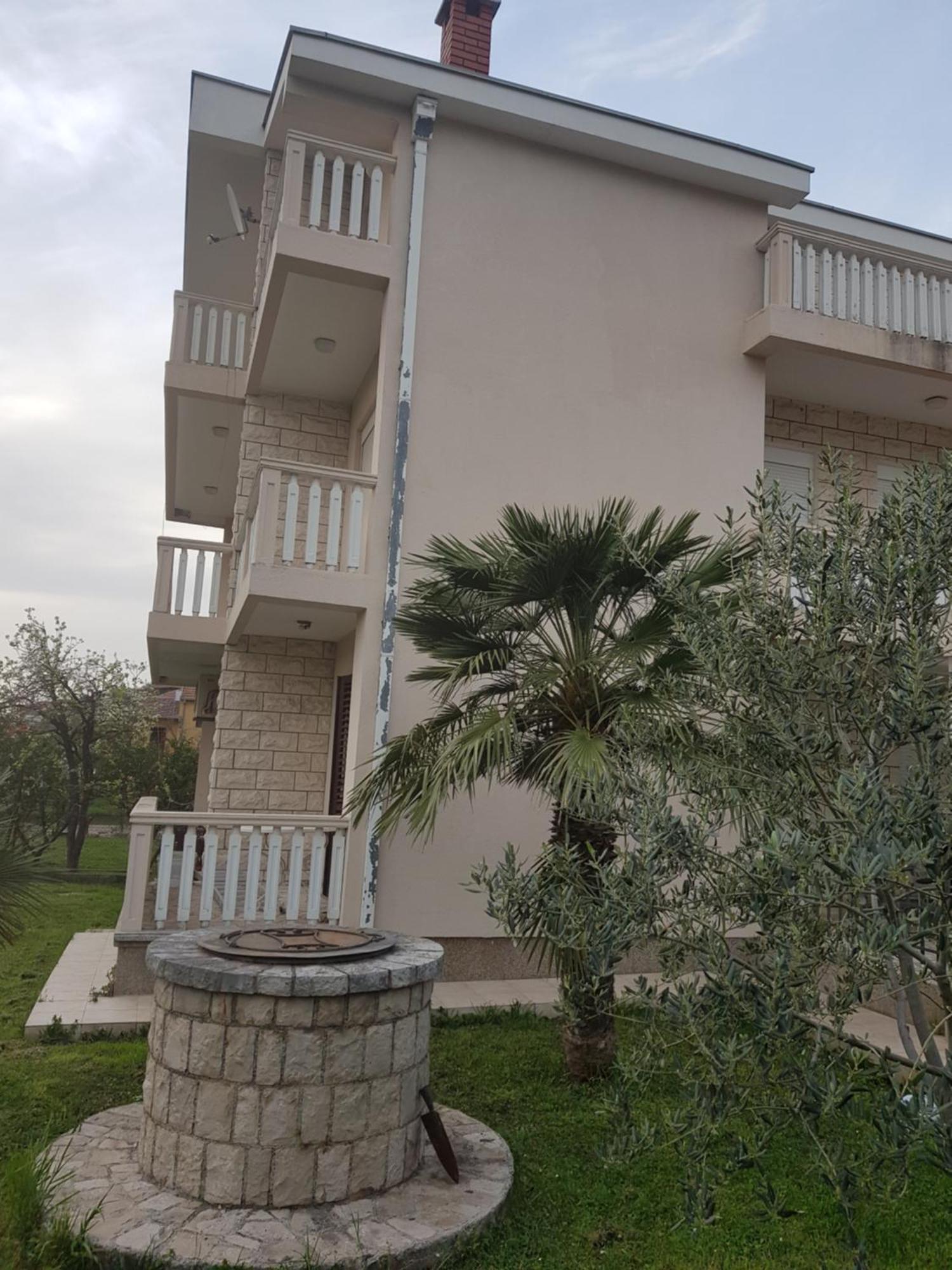 באר Holiday Home Celuga מראה חיצוני תמונה