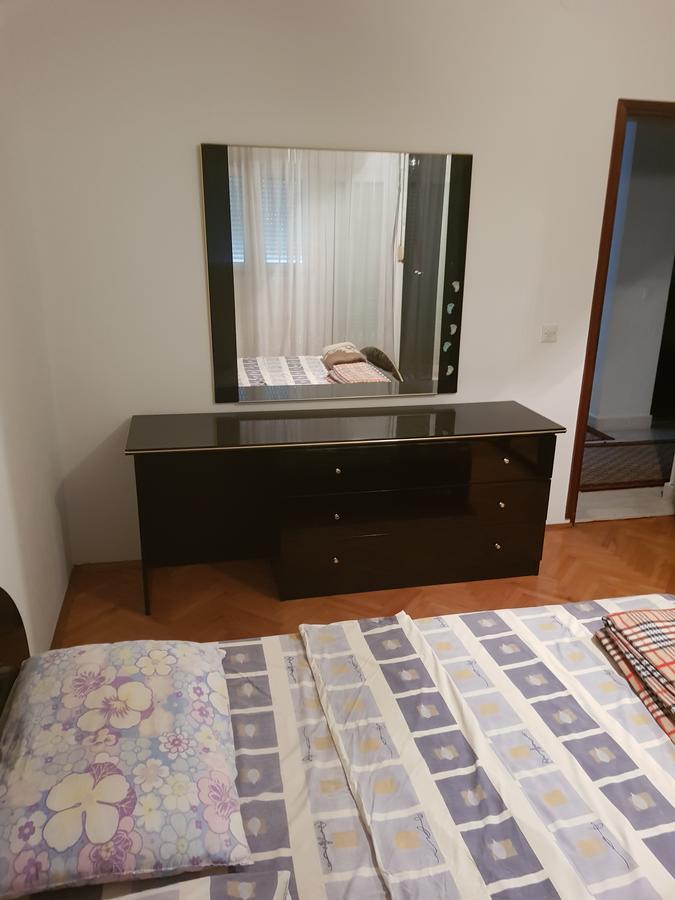 באר Holiday Home Celuga מראה חיצוני תמונה