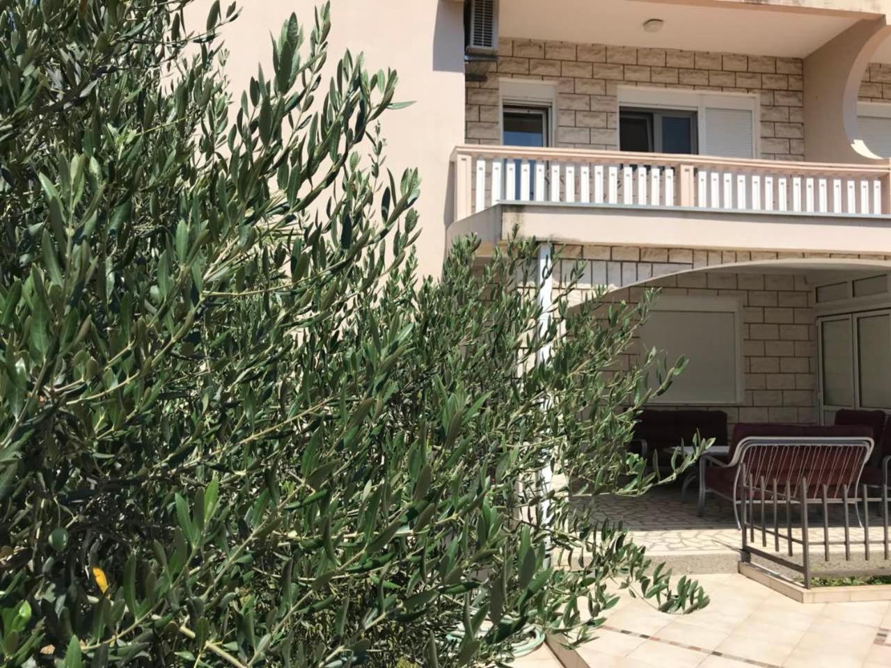 באר Holiday Home Celuga מראה חיצוני תמונה
